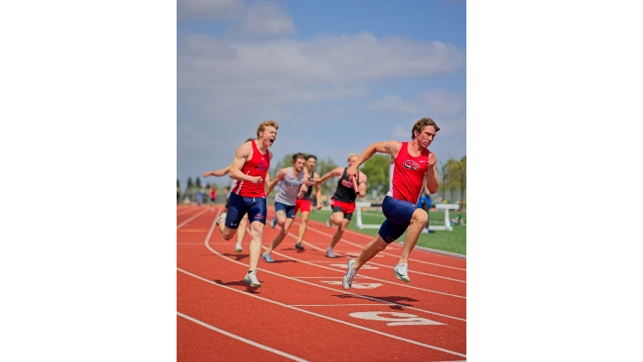 track Runners at a track meet